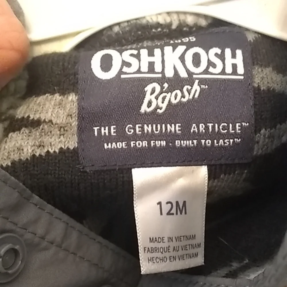 FINAL MARKDOWN Oshkosh b’gosh warm pullover 12 months